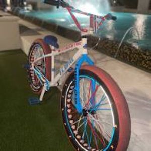 Meet your Posher, Alexander